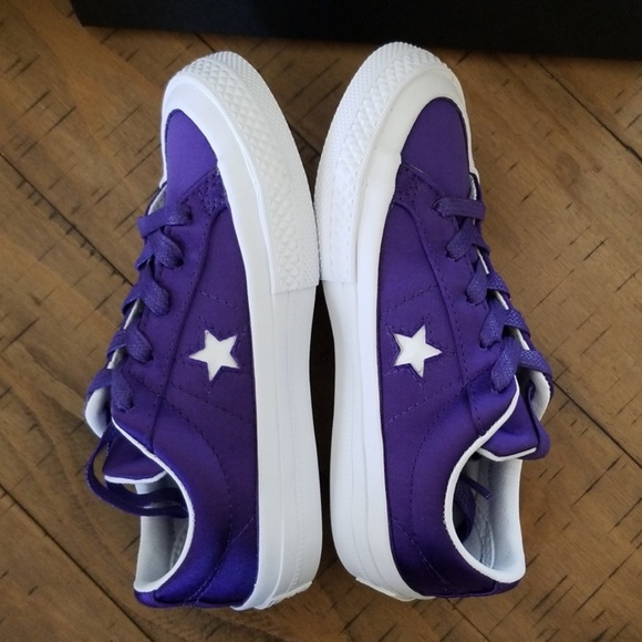 🆕️ Girls Converse One Star Ox - Picture 2 of 7